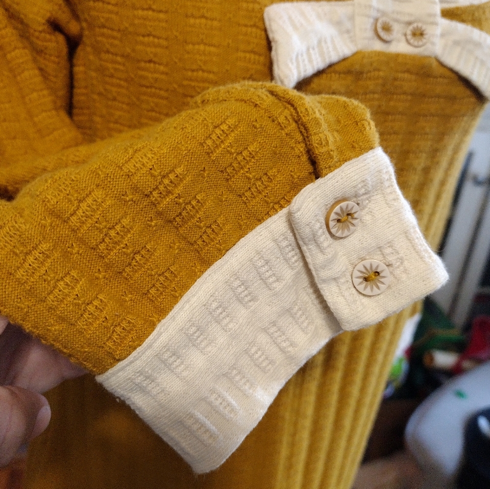 Anthropologie pilcro Ribboned Collar Top in mustard yellow - Picture 3 of 6